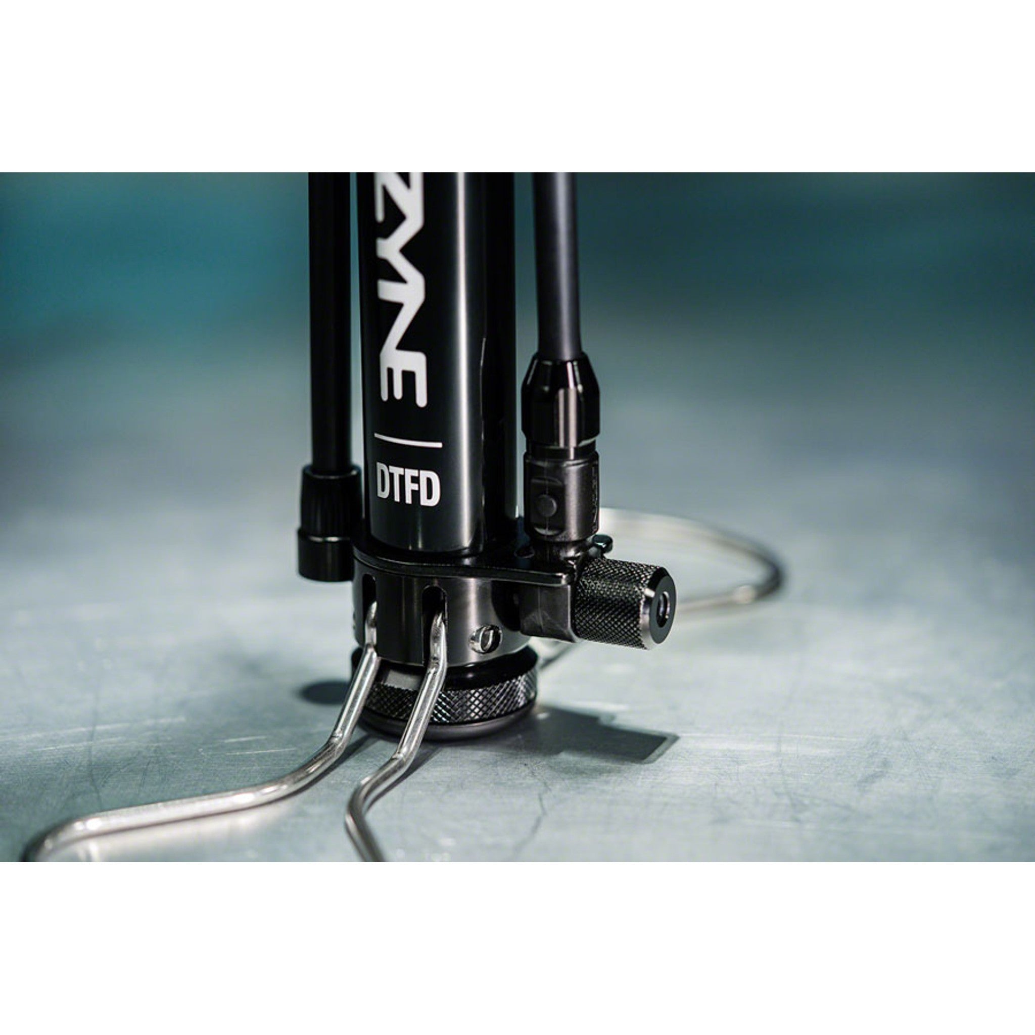 Digital Travel Floor Pump